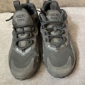 All BLACK Nike Air270 React- Girls/Boys